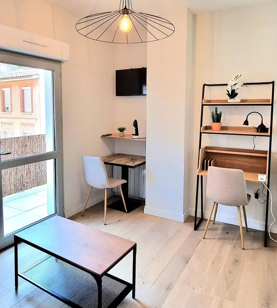 Apartment Studio Chic & Balcon - Hypercentre - Gare - Metro Toulouse